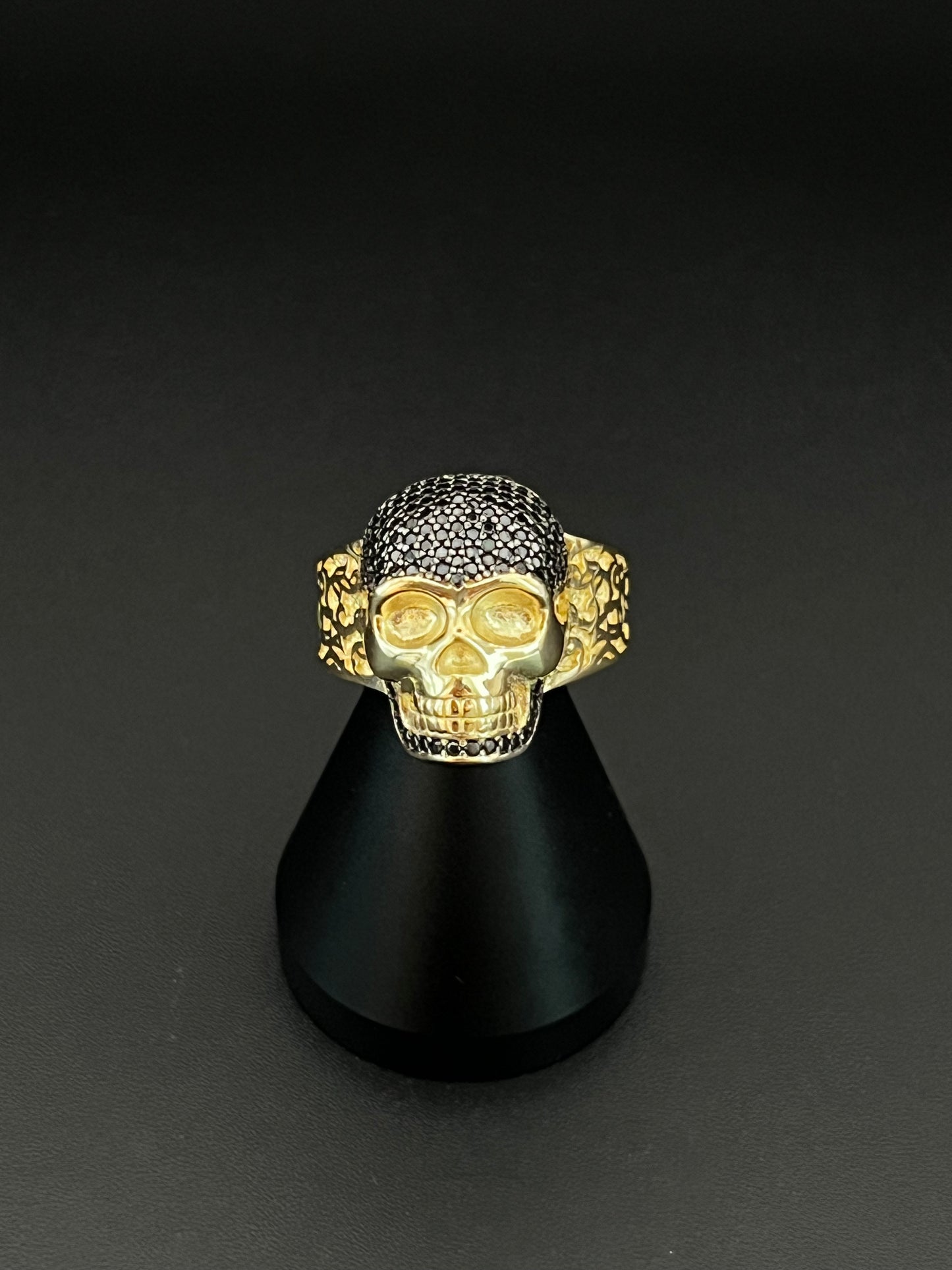 14K Men's Black Skulls Ring