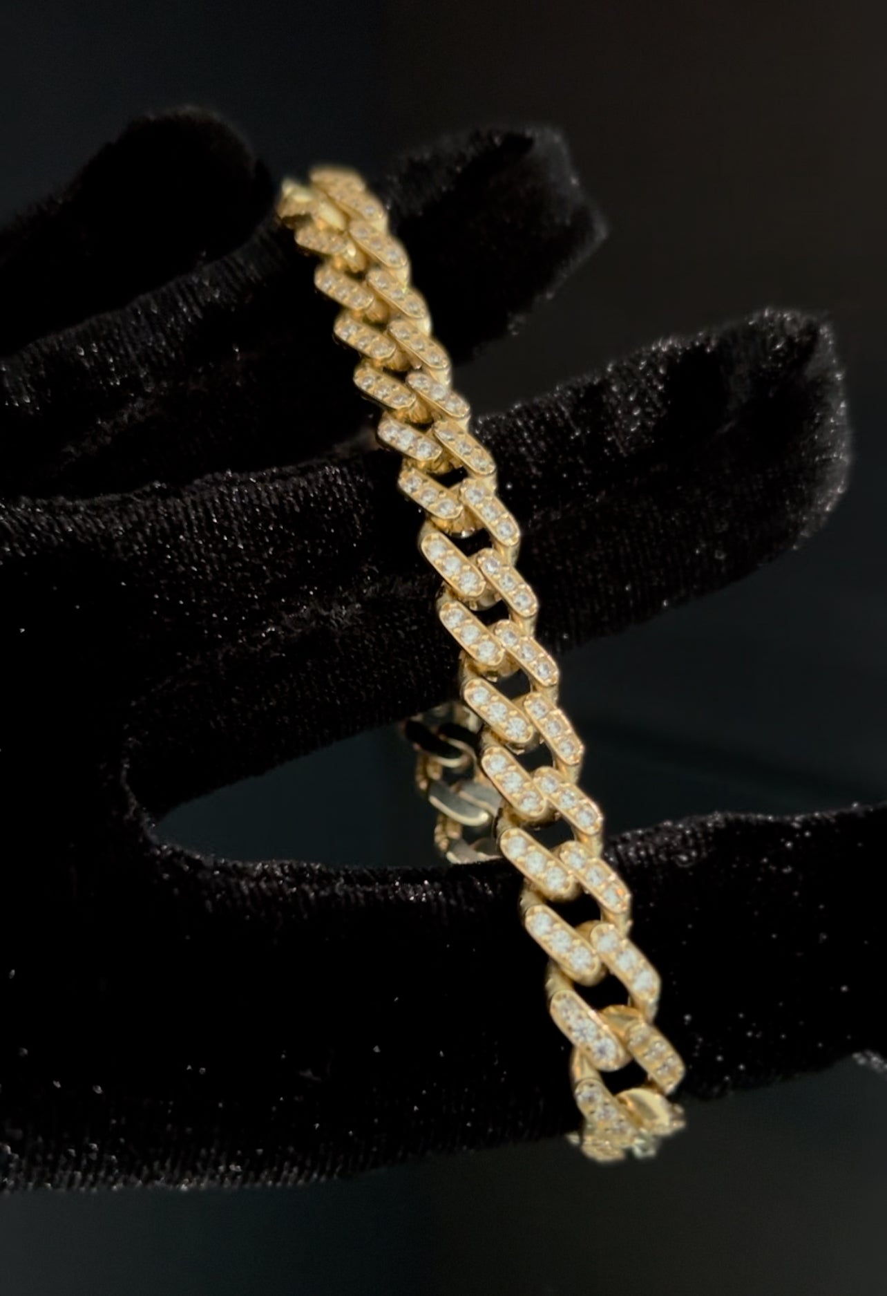 Unisex Monaco Diamond-cut bracelet
