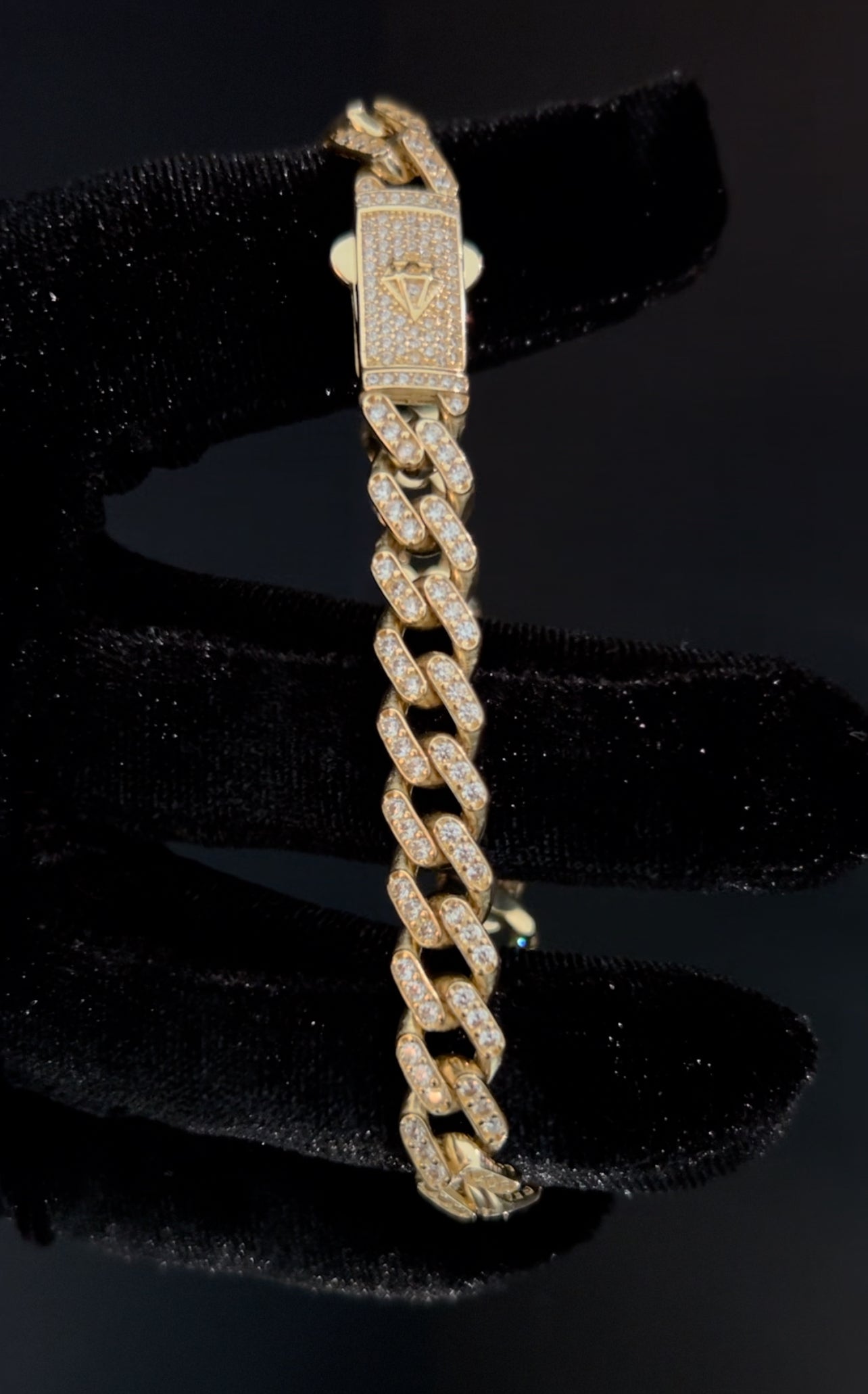 Unisex Monaco Diamond-cut bracelet