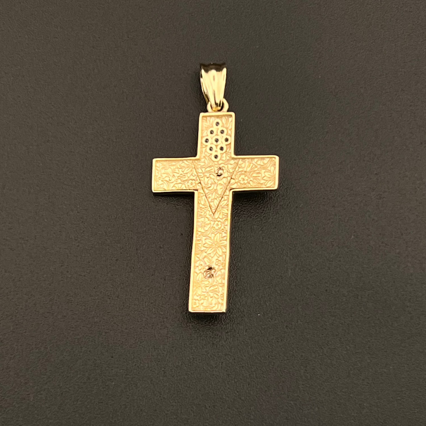 Cross Pendant Diamond-cut