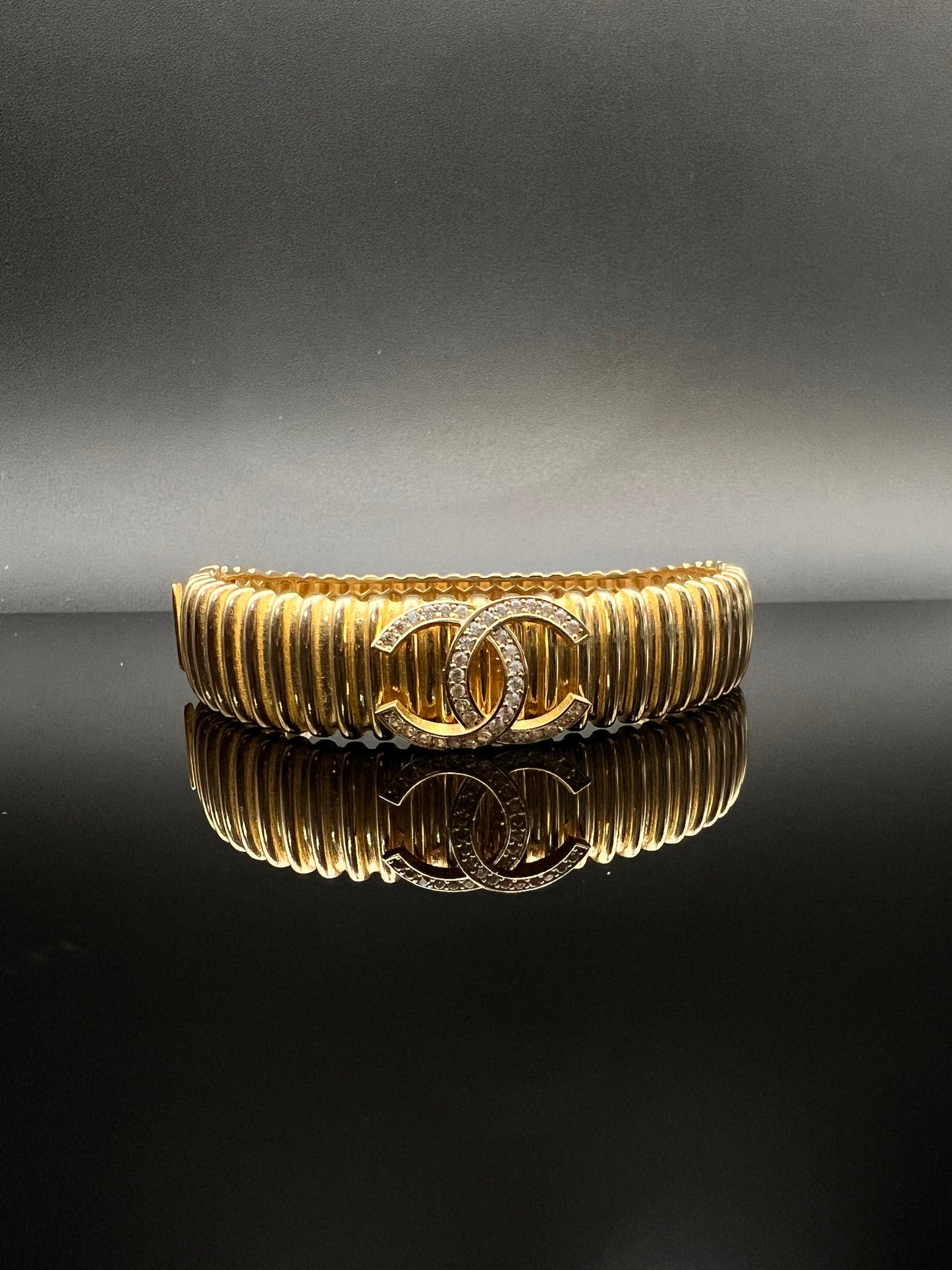 Fancy Women's CC Hollow Bracelet