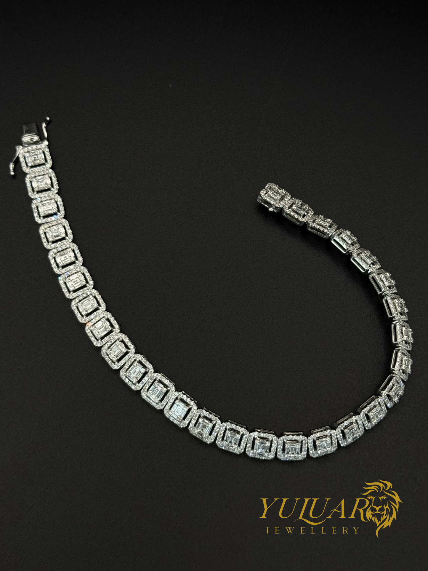 Baguette Natural Diamond Link Bracelet 3.03 Carats