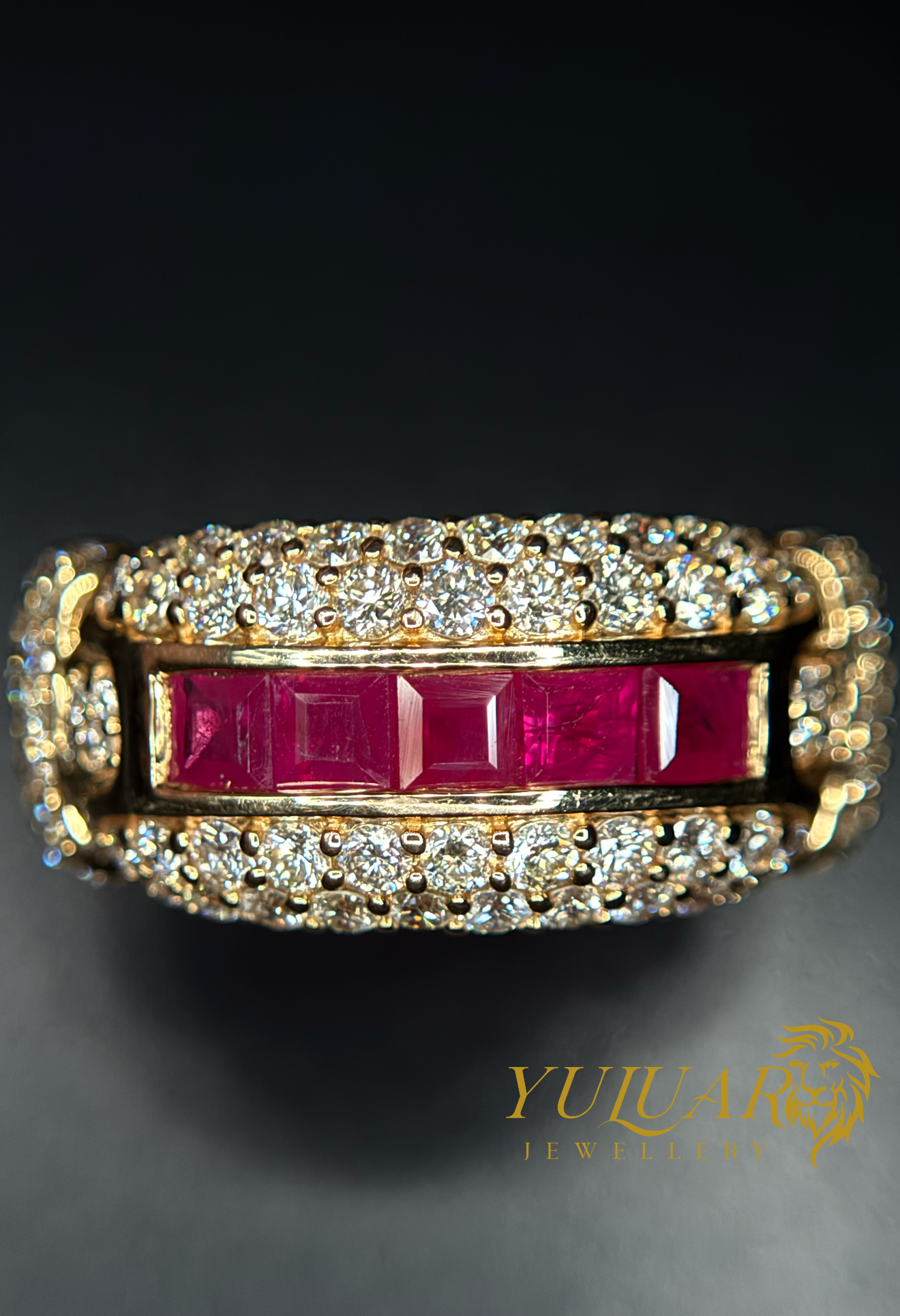 3.0 CT TW NATURAL DIAMOND AND RUBY MEN'S BAND RING IN 14K (VS)