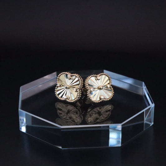 14K Women's Fancy VC Earrings