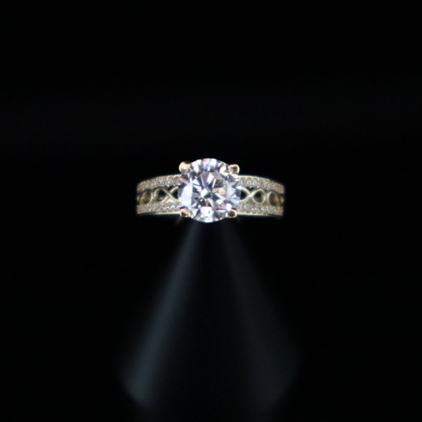 Women's Engagement Ring