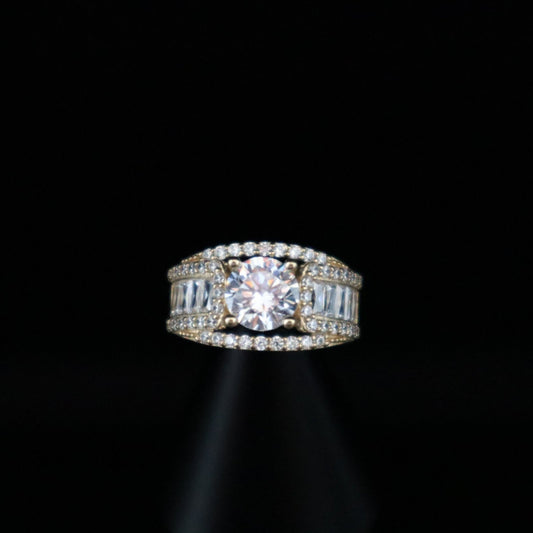Women's Engagement Ring