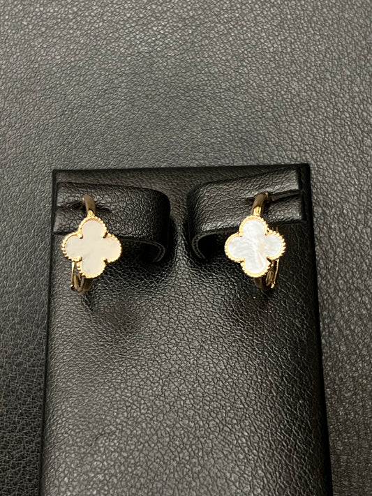 Fancy Women's VC Pearl Earrings