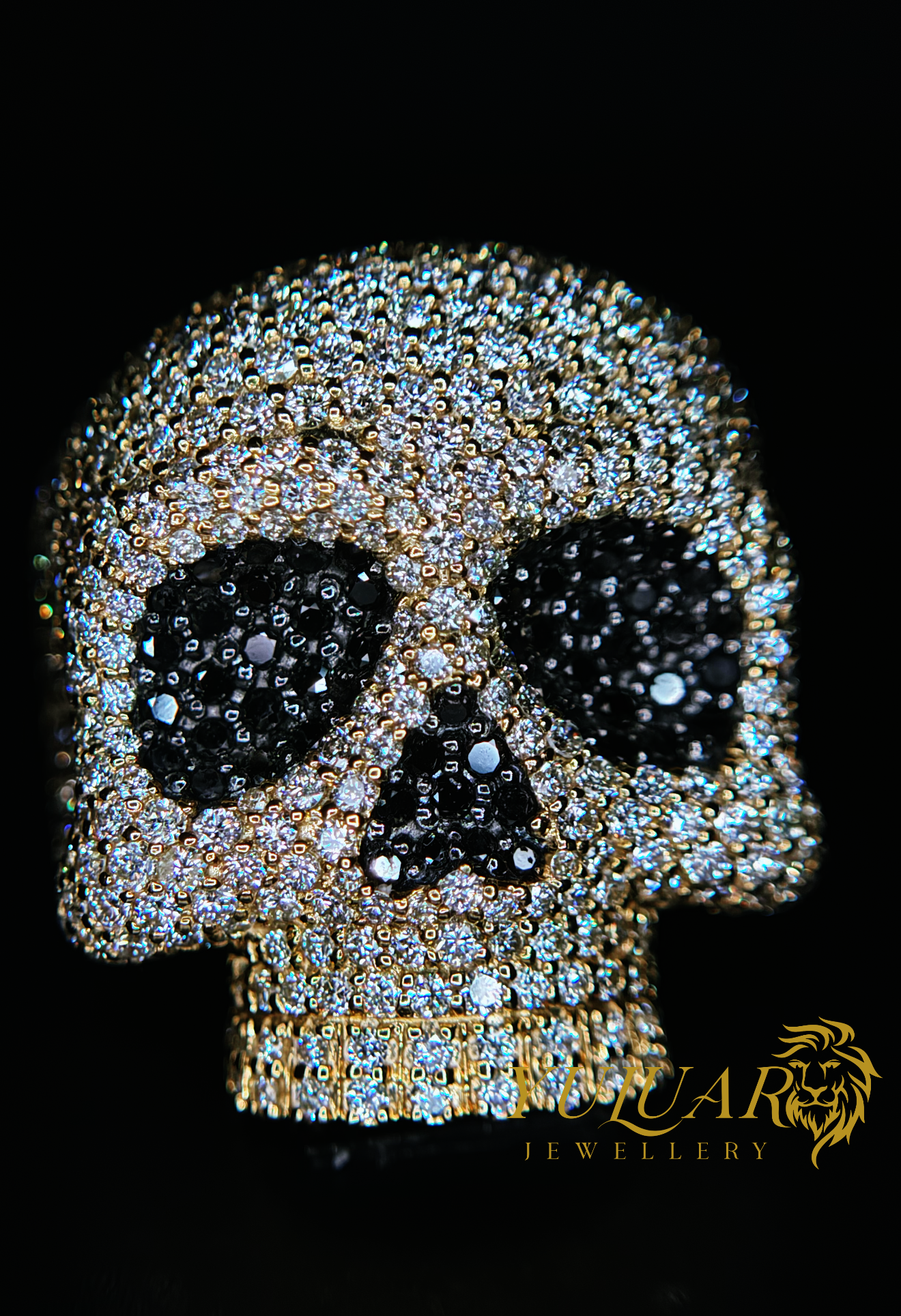 3.35 CT TW Natural Diamond Men's Skull Ring in 10K (VS)