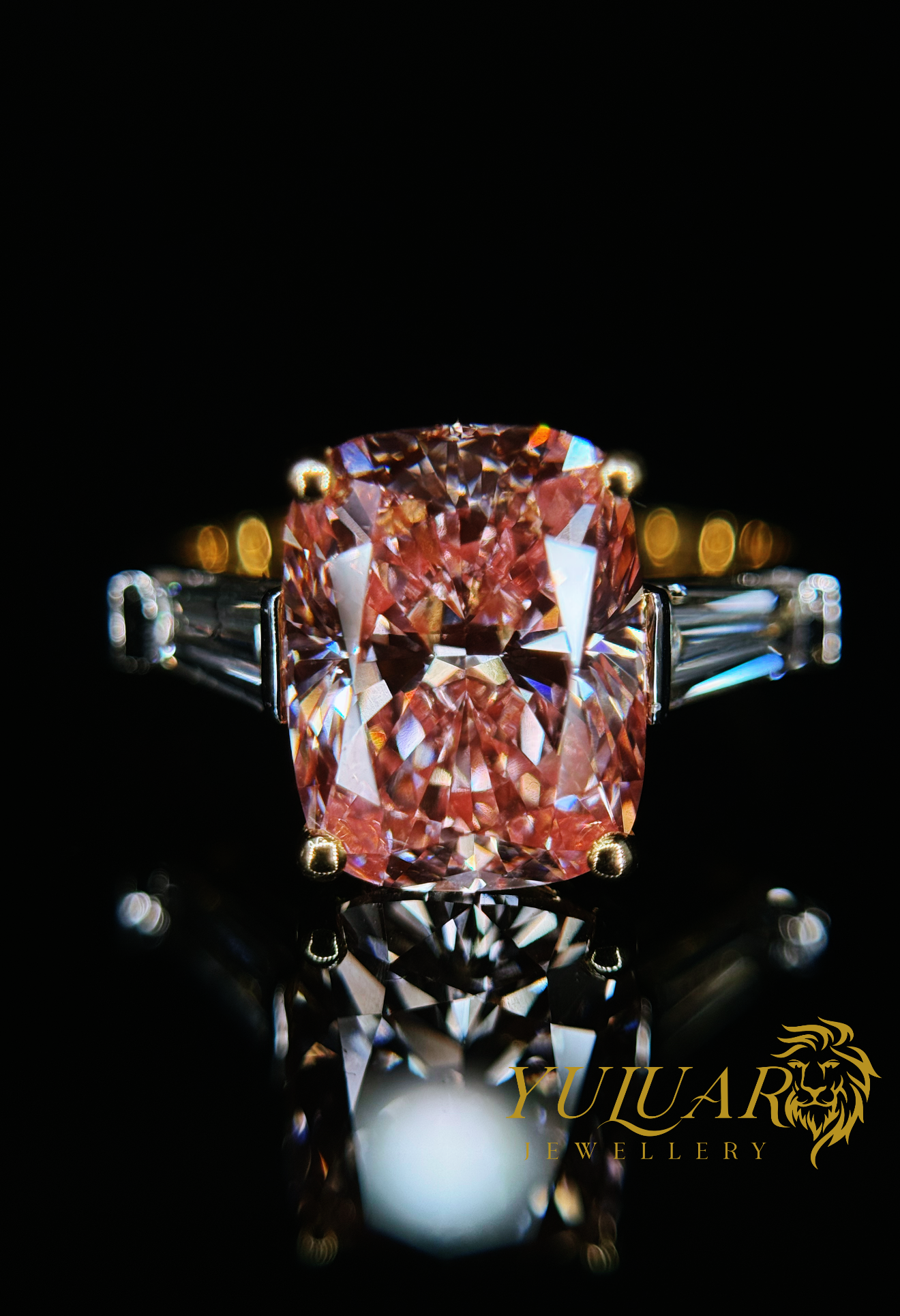 4.56 CT TW ELONGATED CUSHION  LAB-GROWN PINK DIAMOND ENGAGEMENT RING IN 14K YELLOW GOLD (G-H/VS)
