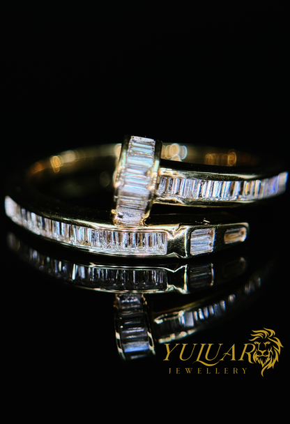 0.58 CT TW BAGUETTE NATURAL DIAMOND CUT FANCY RING IN 10K YELLOW GOLD