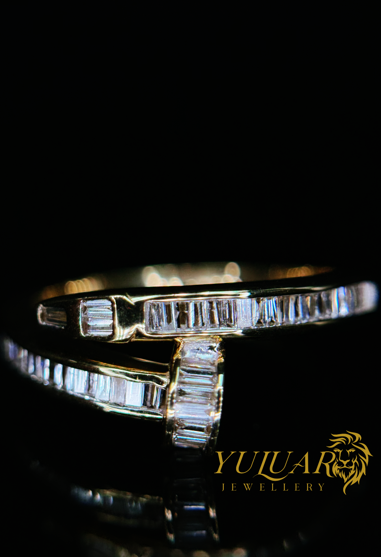 0.58 CT TW BAGUETTE NATURAL DIAMOND CUT FANCY RING IN 10K YELLOW GOLD