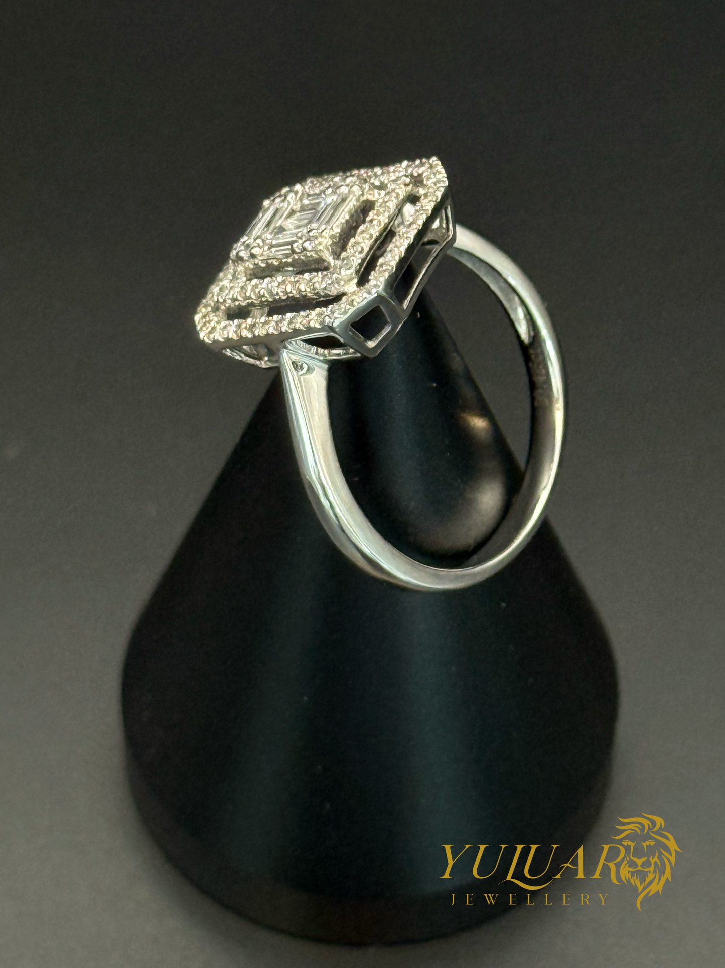 Women’s 14K White Gold Ring with Natural Diamonds .43 Carats