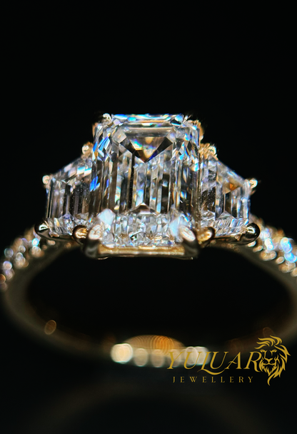 2.92 CT TW EMERALD CERTIFIED LAB-GROWN DIAMOND ENGAGEMENT RING IN 14K YELLOW GOLD (H/VS)