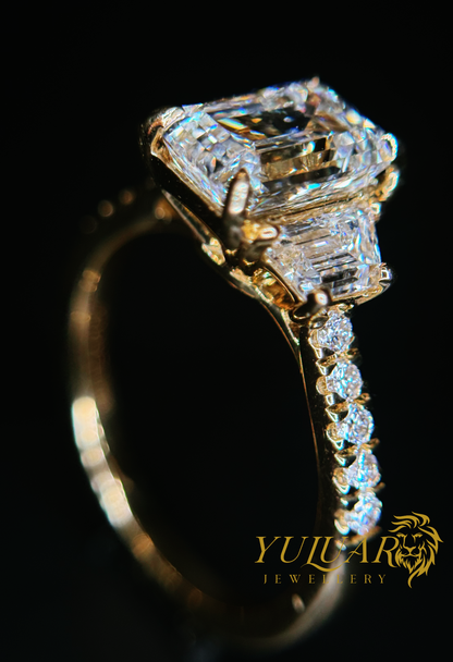 2.92 CT TW EMERALD CERTIFIED LAB-GROWN DIAMOND ENGAGEMENT RING IN 14K YELLOW GOLD (H/VS)