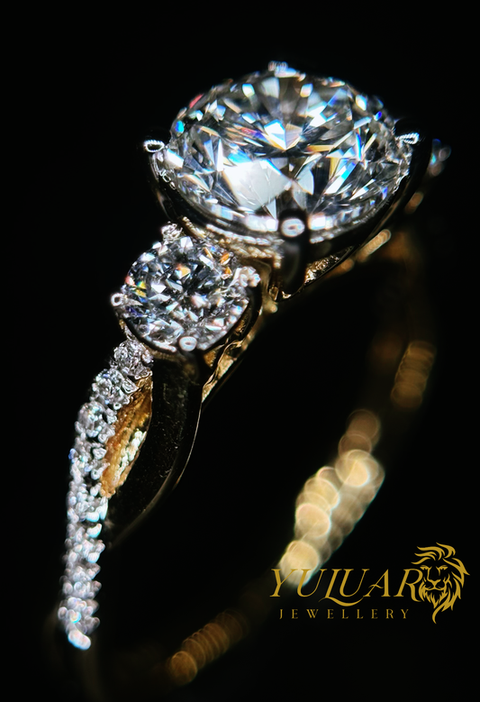 2.04 CT TW ROUND BRILLIANT CERTIFIED LAB-GROWN DIAMOND ENGAGEMENT RING IN 14K YELLOW GOLD (G-H/VS)