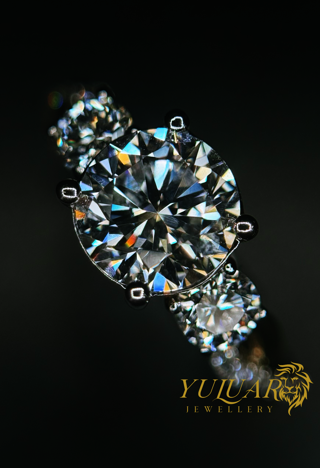 2.04 CT TW ROUND BRILLIANT CERTIFIED LAB-GROWN DIAMOND ENGAGEMENT RING IN 14K YELLOW GOLD (G-H/VS)