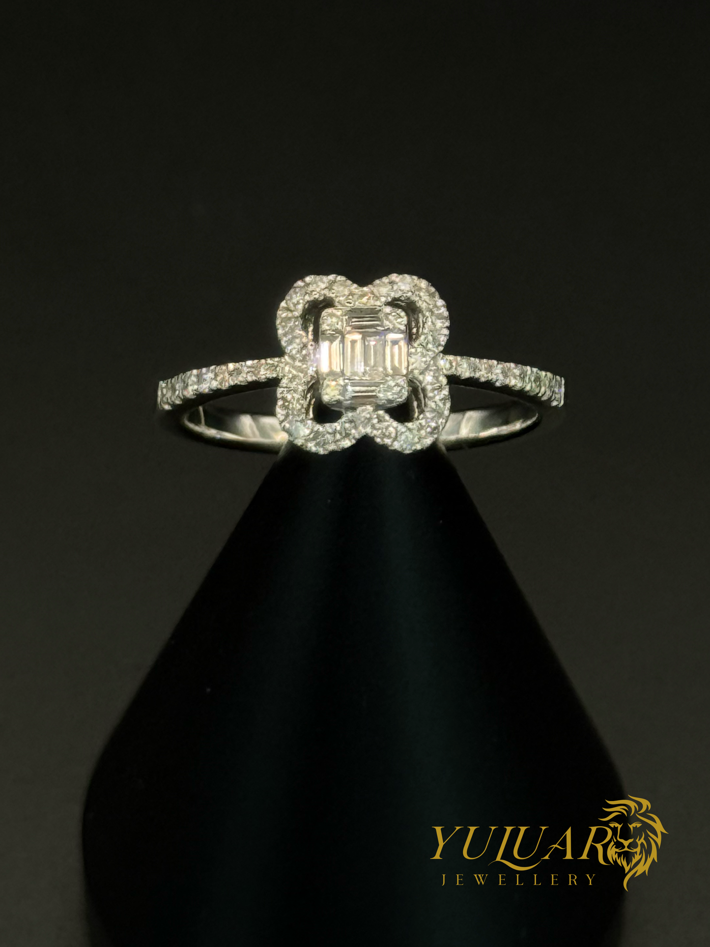Women’s 14K White Gold Floral Natural Diamond Ring .30 Carats